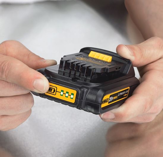 DeWALT DCB201 Compact Battery Pack, 20 V Battery, 1.5 Ah, 30 min Charging - VORG9853516