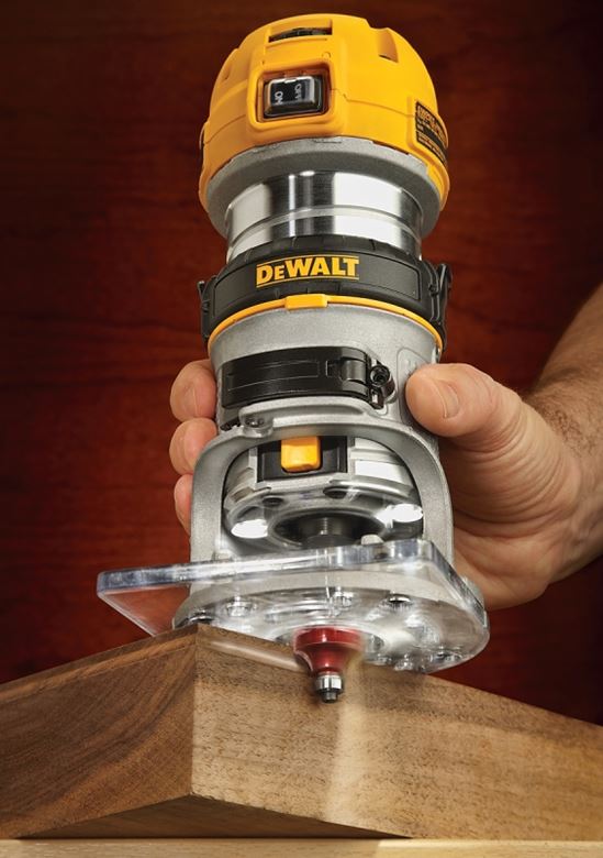 DeWALT DWP611 Compact Router with LED, 7 A, 16,000 to 27,000 rpm Load Speed, 1-1/2 in Max Stroke - VORG2341048