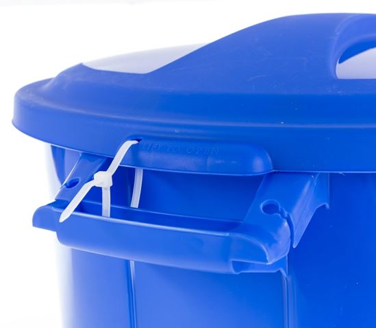 United Solutions COLORmaxx TI0028 Trash Can, 32 gal Capacity, Plastic, Blue, Lid Closure - VORG1684513