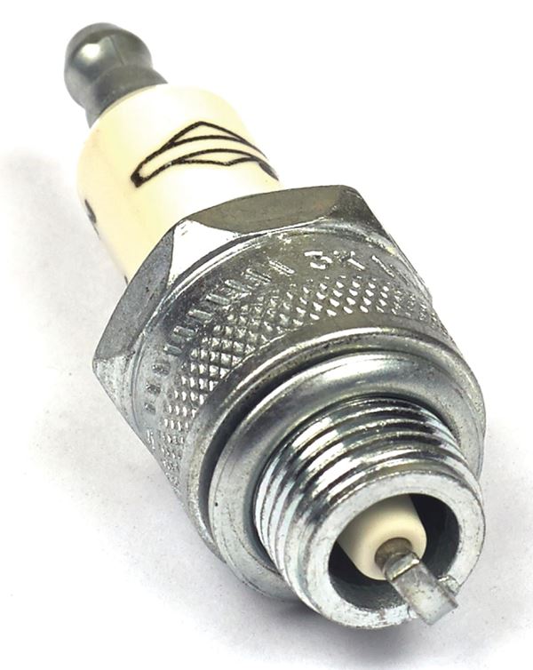 Briggs & Stratton 5435K Spark Plug